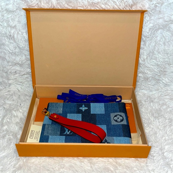 New Louis Vuitton Damier Denim Rouge City Monogram Patchwork City Pouch Wristlet - Picture 15 of 17